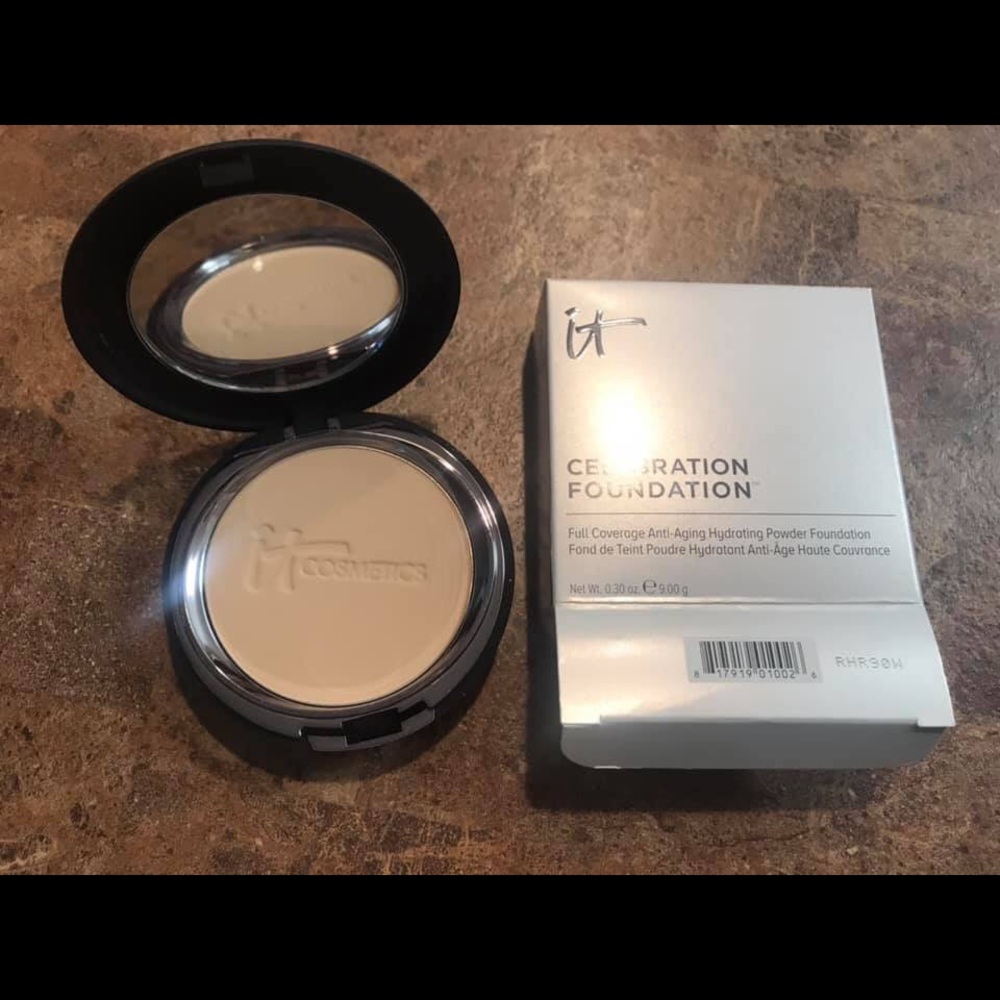 IT cosmetics Celebration Foundation Brand New